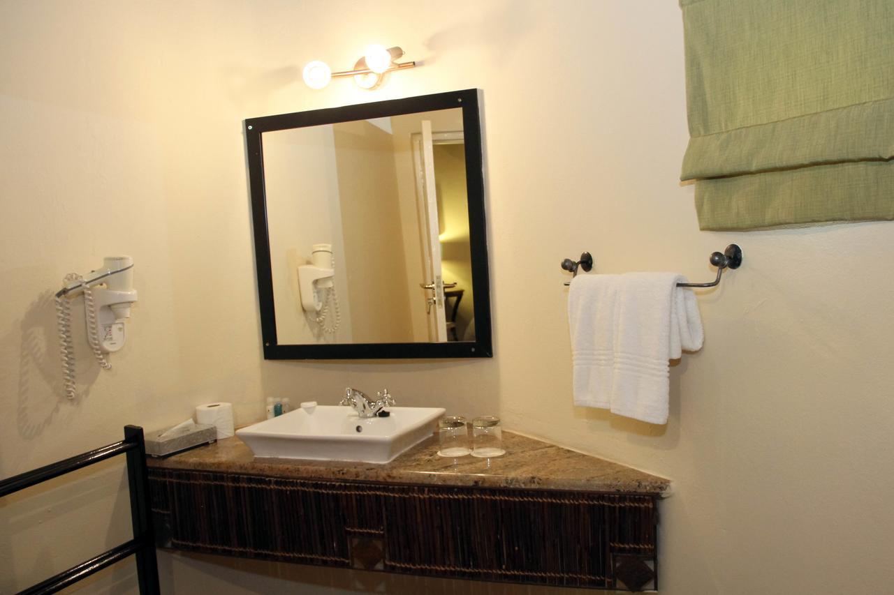 Bush Bungalows At Sun City Resort 勒斯滕堡 外观 照片